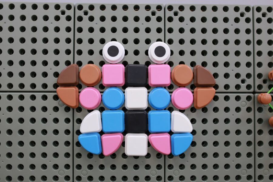MASTERKIDZ Zestaw Kołeczki w kształcie figur geometrycznych 64szt do tablic STEM
